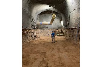 Scott Warner in new tunnel drift at U1a