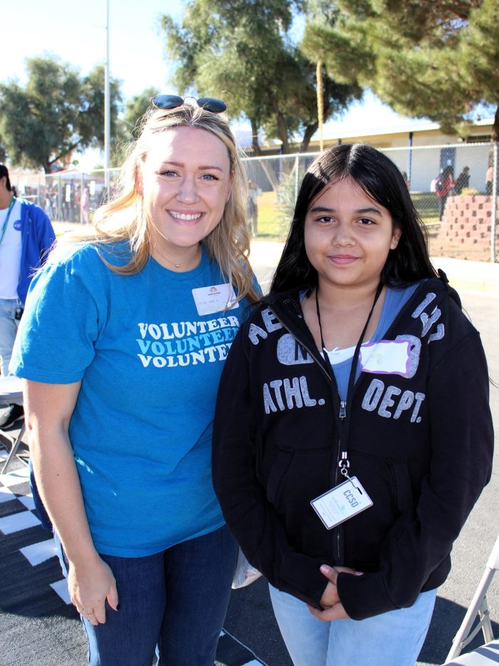 A student and NNSS volunteer.